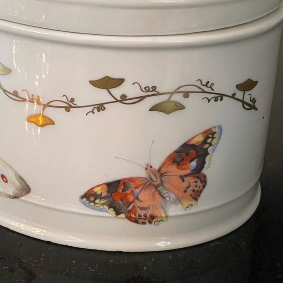 SOLD! BUTTERFLY Box Porcellane D'Arte Agostinelli crafted in BASSANO Italy - Picture 3 of 12